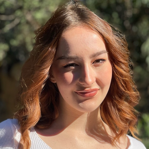Profile Picture of Caitlin Campbell (@ccabelle88) on Poshmark