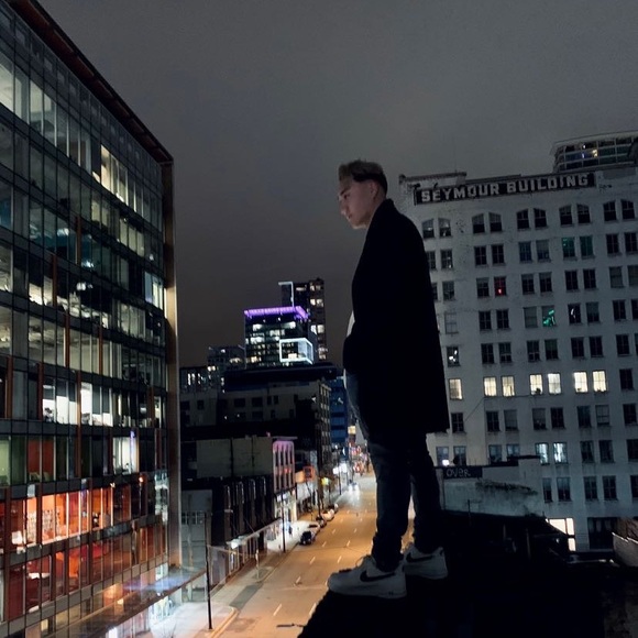 Dylan Uhrich - Poshmark Profile Picture of Dylan Uhrich (@dylanuhrich50) on Poshmark