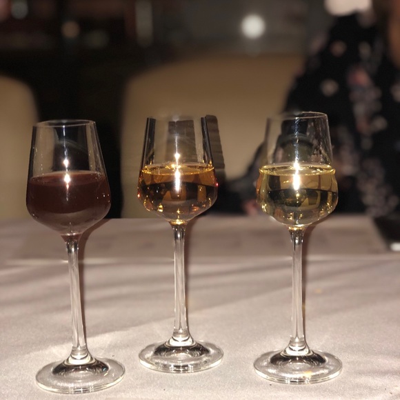 Profile Picture of Mia Labello (@mia123794) on Poshmark