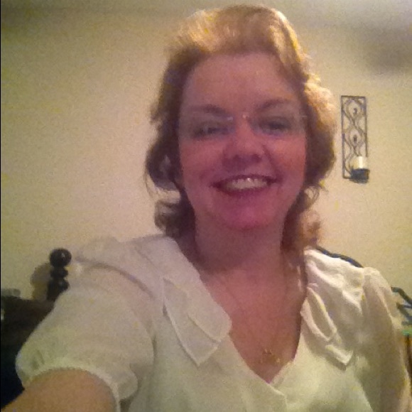 Profile Picture of Paula Rickard (@per1960) on Poshmark