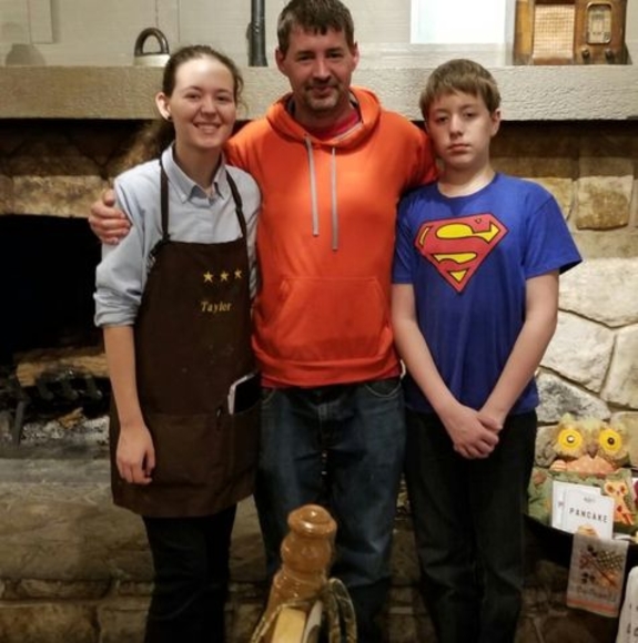 Profile Picture of Eric Pruett (@epruett95) on Poshmark