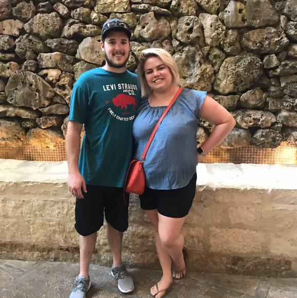 Profile Picture of Micah Simons (@micahlyndsey) on Poshmark