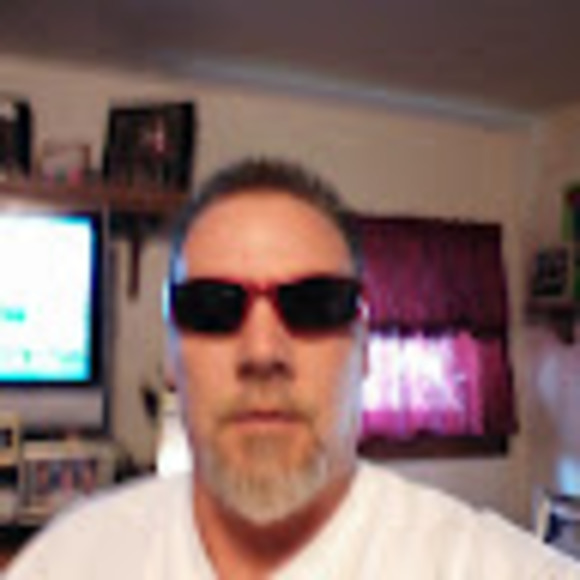 Profile Picture of Art Davis (@adavis6877) on Poshmark