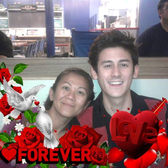 Profile Picture of Kalaya Frizzelle (@maksuk01) on Poshmark