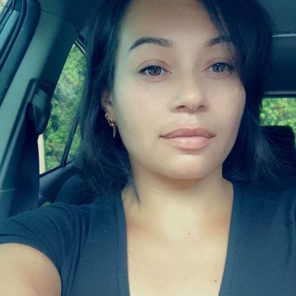 Profile Picture of Isidra Rivera (@cdra_chicago) on Poshmark