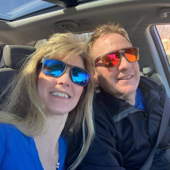 Profile Picture of Rob Selleck (@robselleck) on Poshmark