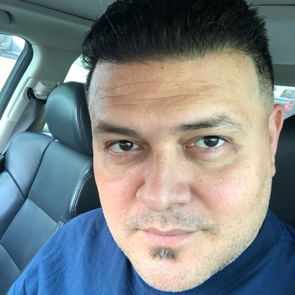 Profile Picture of Ervin Gonzalez (@erving26942) on Poshmark