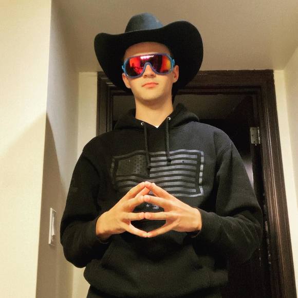 Profile Picture of Elijah Page (@elijahpage) on Poshmark