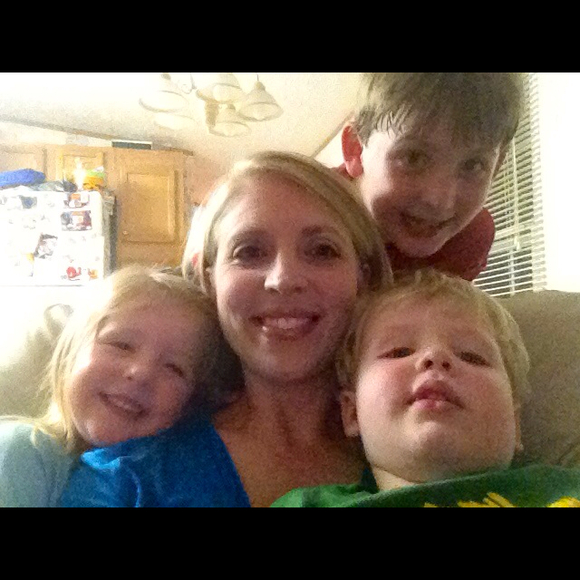 Profile Picture of Allison Mackey (@an0882) on Poshmark