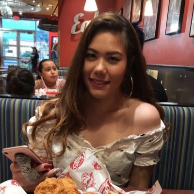 Profile Picture of JENNIFER (@sweet_jenny_ben) on Twitter