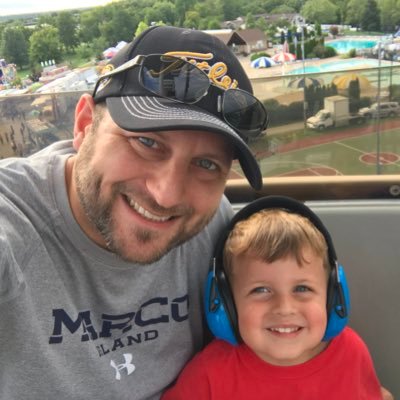 Profile Picture of Chris Rosenthal (@crosenthal33) on Twitter