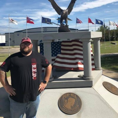 Profile Picture of Mike V (@mike_veal) on Twitter