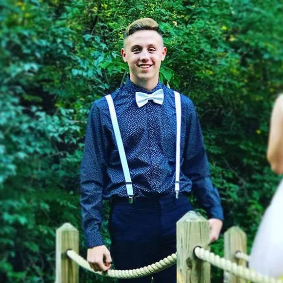 Profile Picture of Jacob Boren (@jacob_boren) on Poshmark