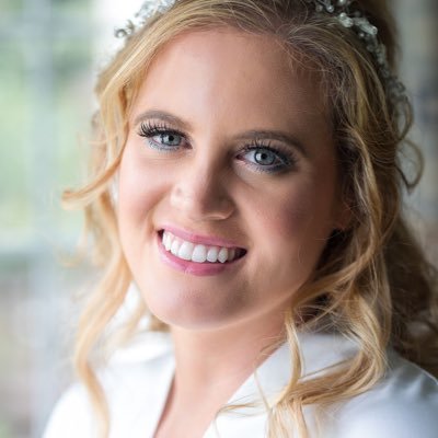 Profile Picture of Amanda Devins (@SuperManda07) on Twitter