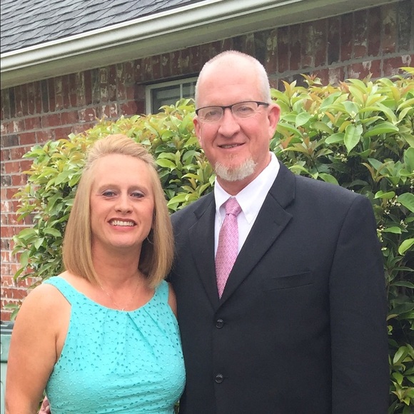 Profile Picture of Danelle Killingsworth (@myernie) on Poshmark