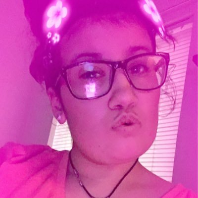 Profile Picture of Sara Jeffries (@SaraJeffries7) on Twitter