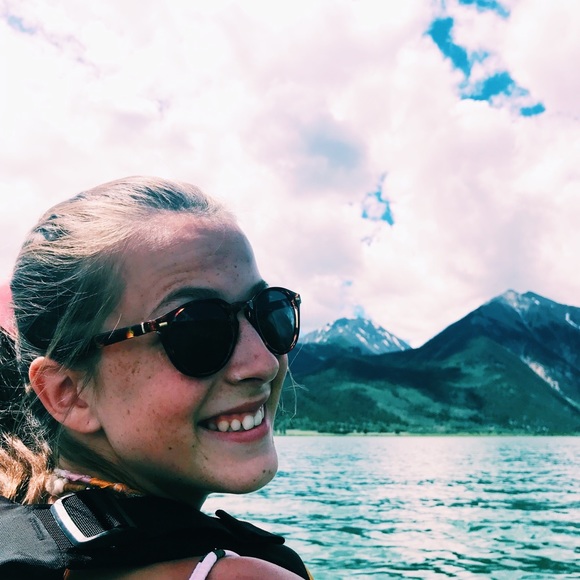 Profile Picture of Julia Dombrowski (@julia_rose1618) on Poshmark