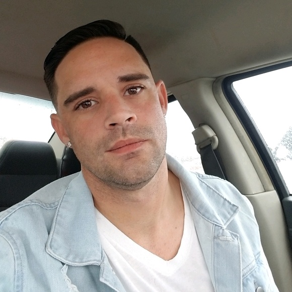 Profile Picture of Seth Brock (@sethbrock30) on Poshmark