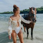 Profile Picture of Allison Kelley (@butwhatshouldiwear) on Instagram