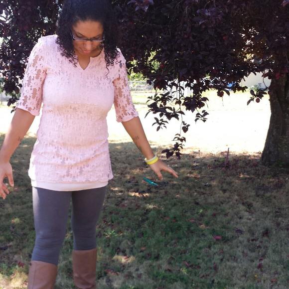 Profile Picture of Shawna Snow (@shawnasnow) on Poshmark