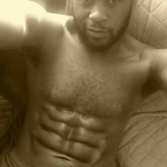 Profile Picture of Keon Holmes (@dre2136) on Poshmark