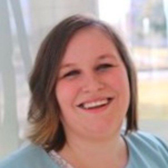 Profile Picture of Haley Wilburn (@haleysuew) on Poshmark