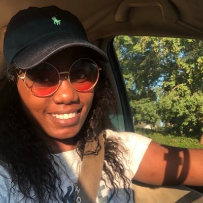 Profile Picture of APRIL HAYES) (@BlackAssApryl) on Twitter