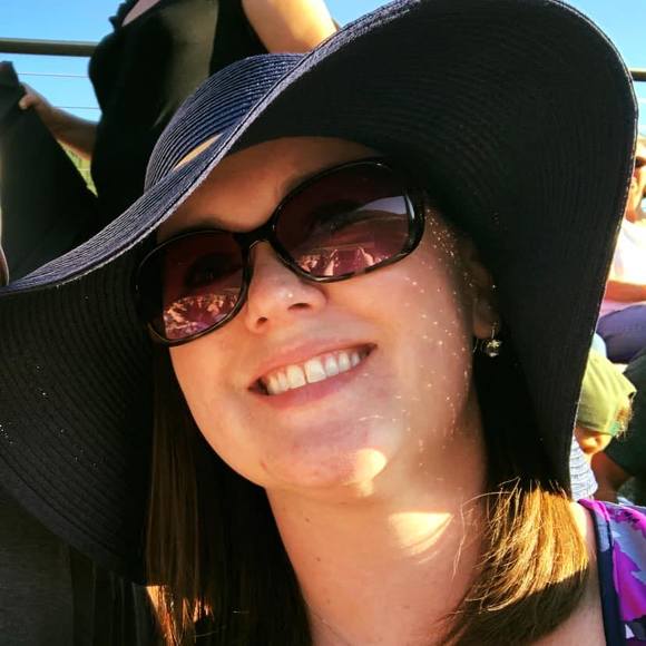 Profile Picture of Jeanette Ricks (@nettiricks) on Poshmark
