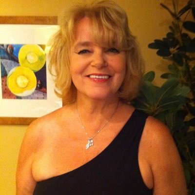 Profile Picture of Carol Hutchison (@carolsbiz4u2) on Twitter