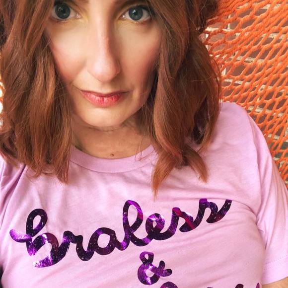 Profile Picture of Ruthie Reilly (@ruthiereilly) on Poshmark