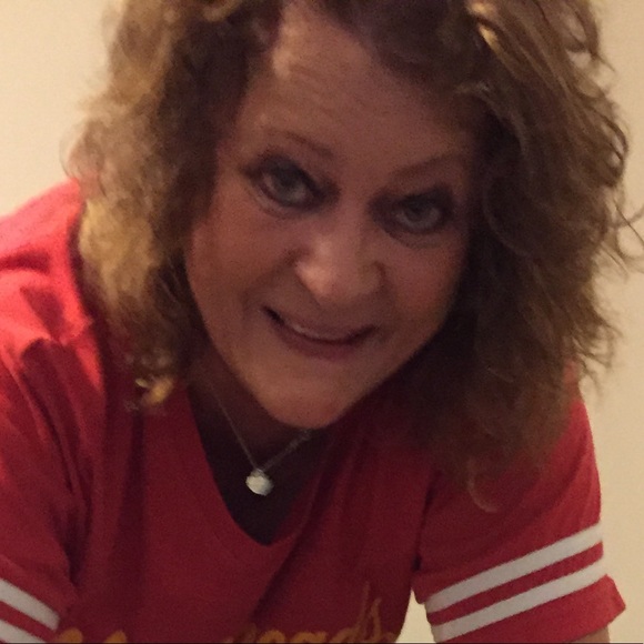 Profile Picture of Debbie Ringler (@jessup60) on Poshmark