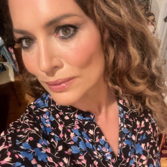 Profile Picture of Violetta Barberis (@violetta9) on Poshmark