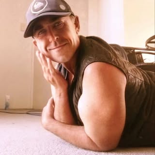 Profile Picture of Jason Button (@_jason_button_) on Instagram