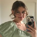 Profile Picture of Phoebs (@phoebe.bryant) on Instagram