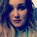 Profile Picture of Alicia Fraser (@sparkly_sunshine90) on Instagram