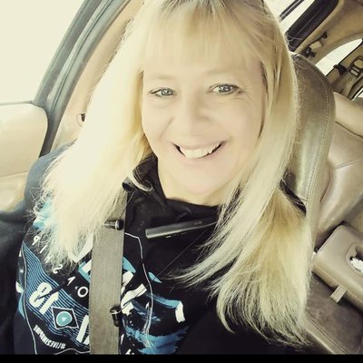 Profile Picture of Jennifer Atz (@jennifer_atz) on Twitter