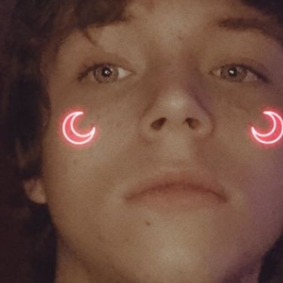 Profile Picture of Nicholas Golden (@nicholasgolden) on Poshmark