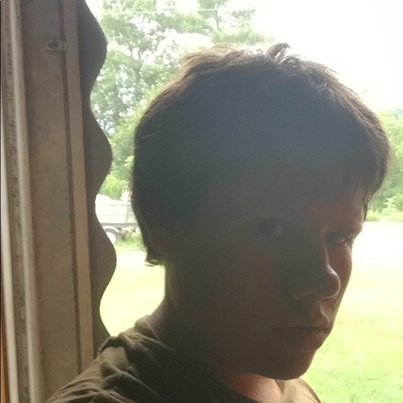 Profile Picture of Robert Steadman (@cummins911) on Poshmark