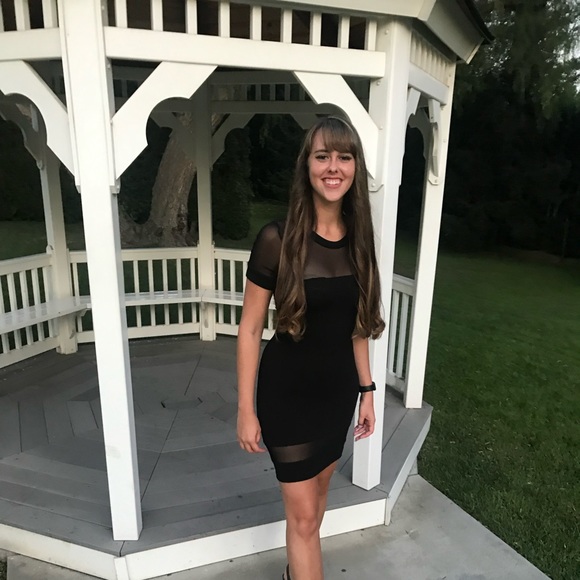 Profile Picture of Kara Montpas (@karamontpas) on Poshmark