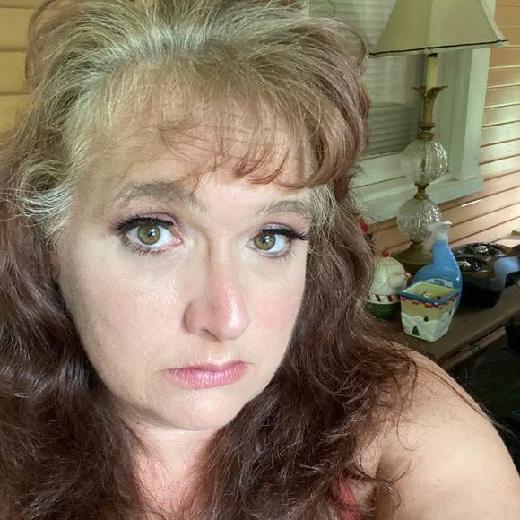 Profile Picture of Michele Wetherbee (@shellybop1971) on Poshmark