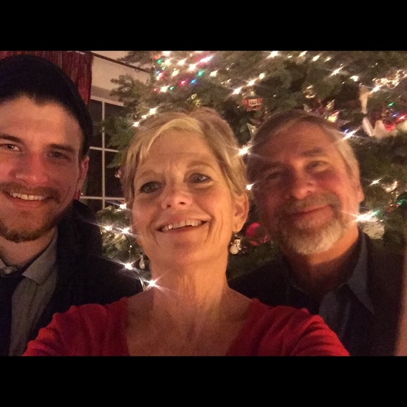 Profile Picture of Karen Lansdale (@kardoobee) on Poshmark