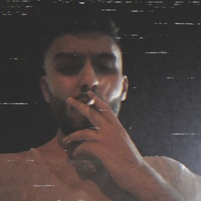 Profile Picture of Ｉｖａｒ (لیمیتم بک میدم) (@7Amirh0ssein7) on Twitter