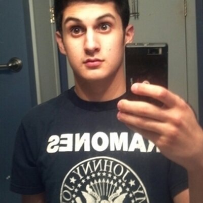Profile Picture of Stephen Locker (@stephen_locker) on Twitter