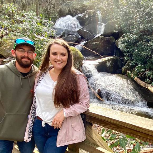 Profile Picture of Jessica Edmonds (@edmonds22) on Poshmark