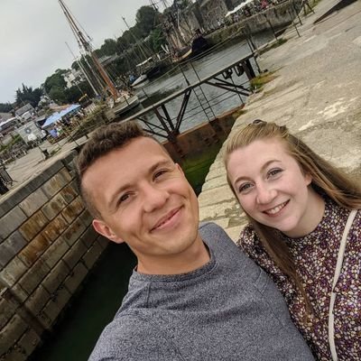 Profile Picture of Sam Holmes  🌹 (@SpotterDerek) on Twitter