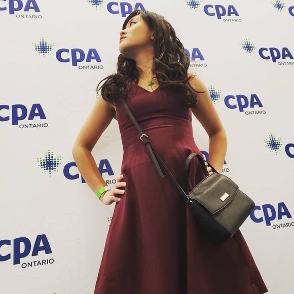 Profile Picture of Ann Chu (@ann_chu) on Poshmark