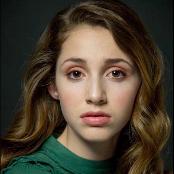 Profile Picture of Hala Zanetti (@zanettifamily) on Poshmark