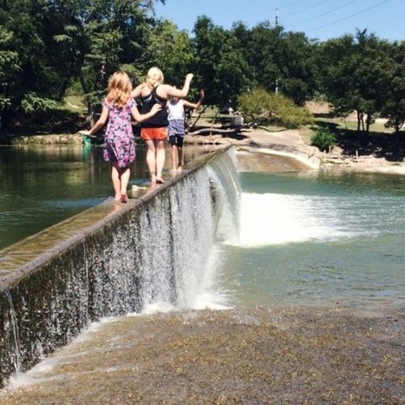 Profile Picture of Delilah Asbury (@delilahasbury) on Poshmark