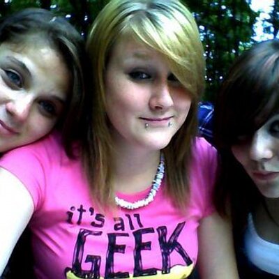 Profile Picture of Audrey Fryer (@audreyiscrazy) on Twitter