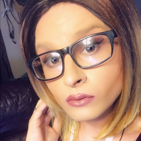 Profile Picture of Ryan Hulett (@victoriagtran) on Poshmark